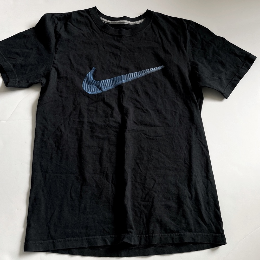 Nike tee